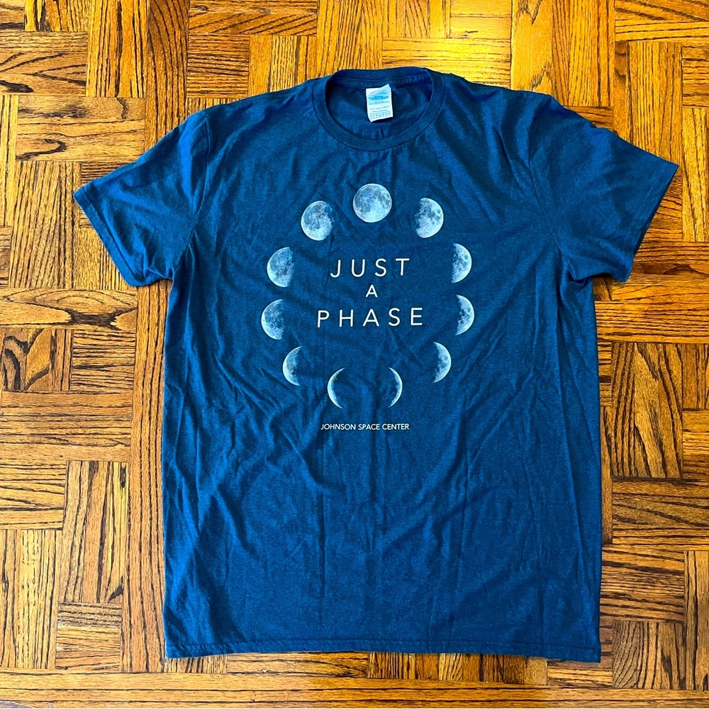 NASA Men’s Blue Gray T-shirt Johnson Space Center L